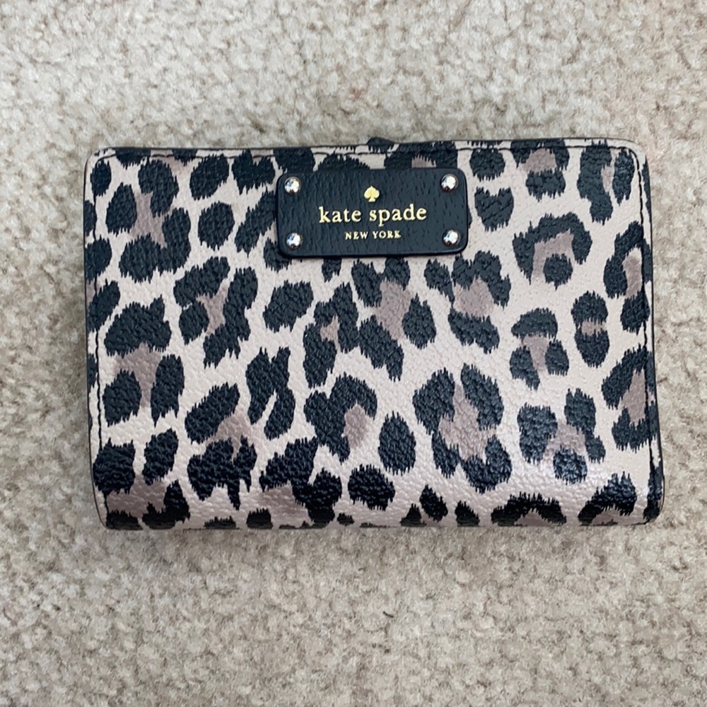 Kate Spade leopard wallet